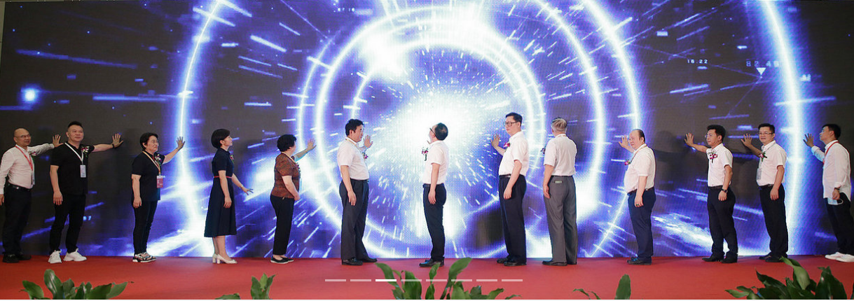 uv打印機(jī),uv平板打印機(jī),萬(wàn)能打印機(jī),uv彩印機(jī),uv打印機(jī)廠家,龍潤(rùn)